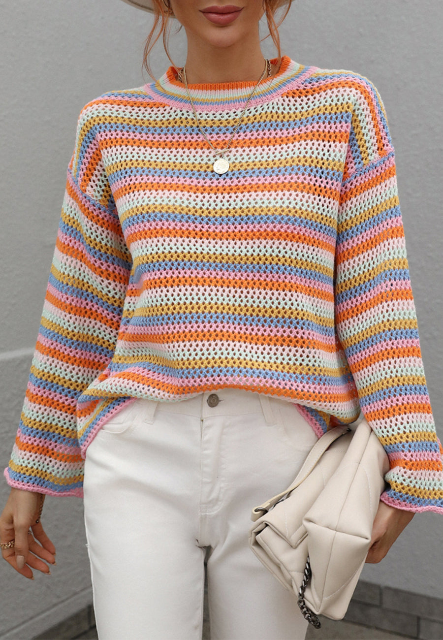Suéter tejido a crochet con rayas de colores 
