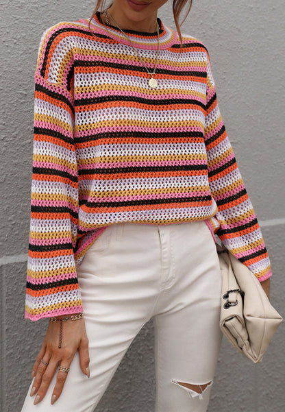 Suéter tejido a crochet con rayas de colores 