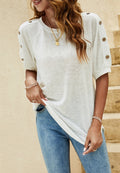 Blusa informal con mangas abotonadas en contraste
