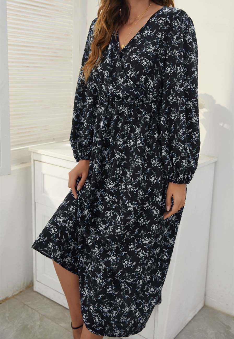 Vestido midi floral con escote cruzado