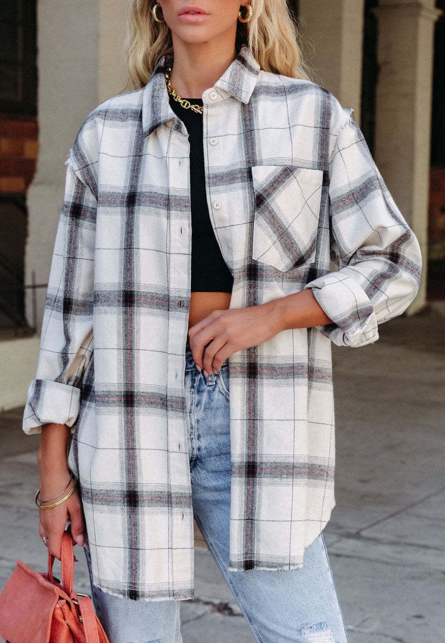 Chaqueta con botones y cuadros escoceses