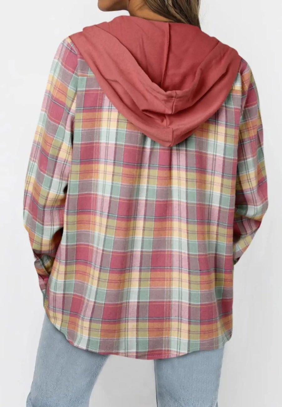Chaqueta con capucha y estampado de tartán 