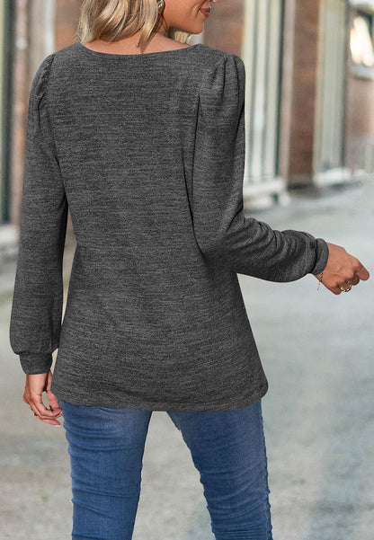 Suéter ligero con cuello cuadrado y globo 