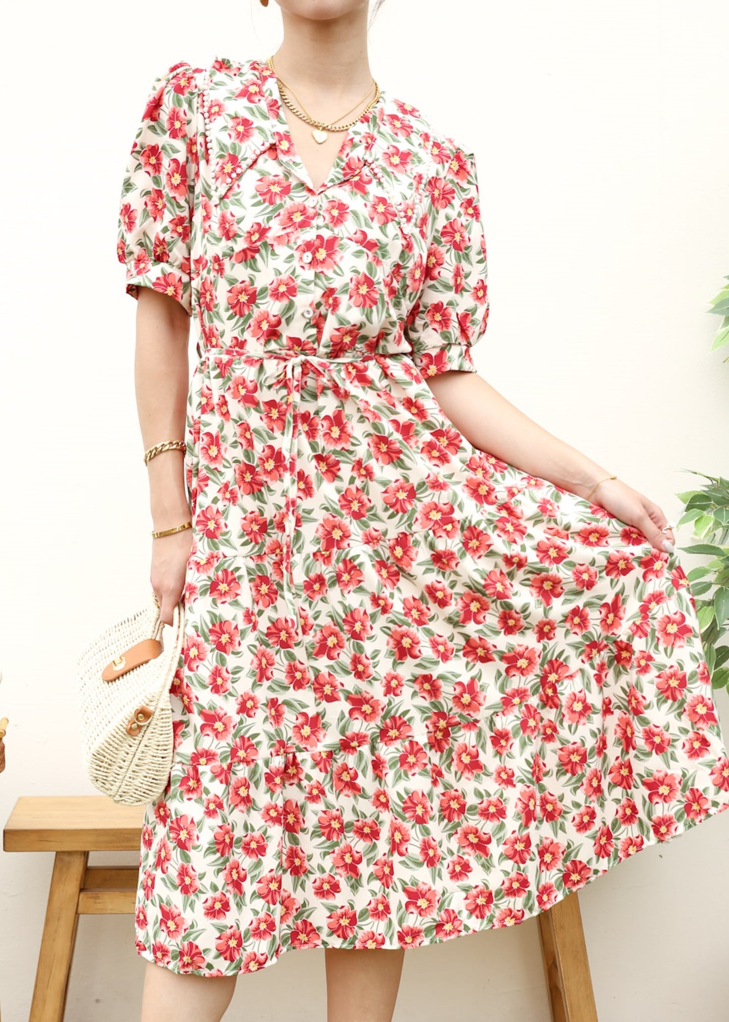 Romantic Floral Print Collared Dress