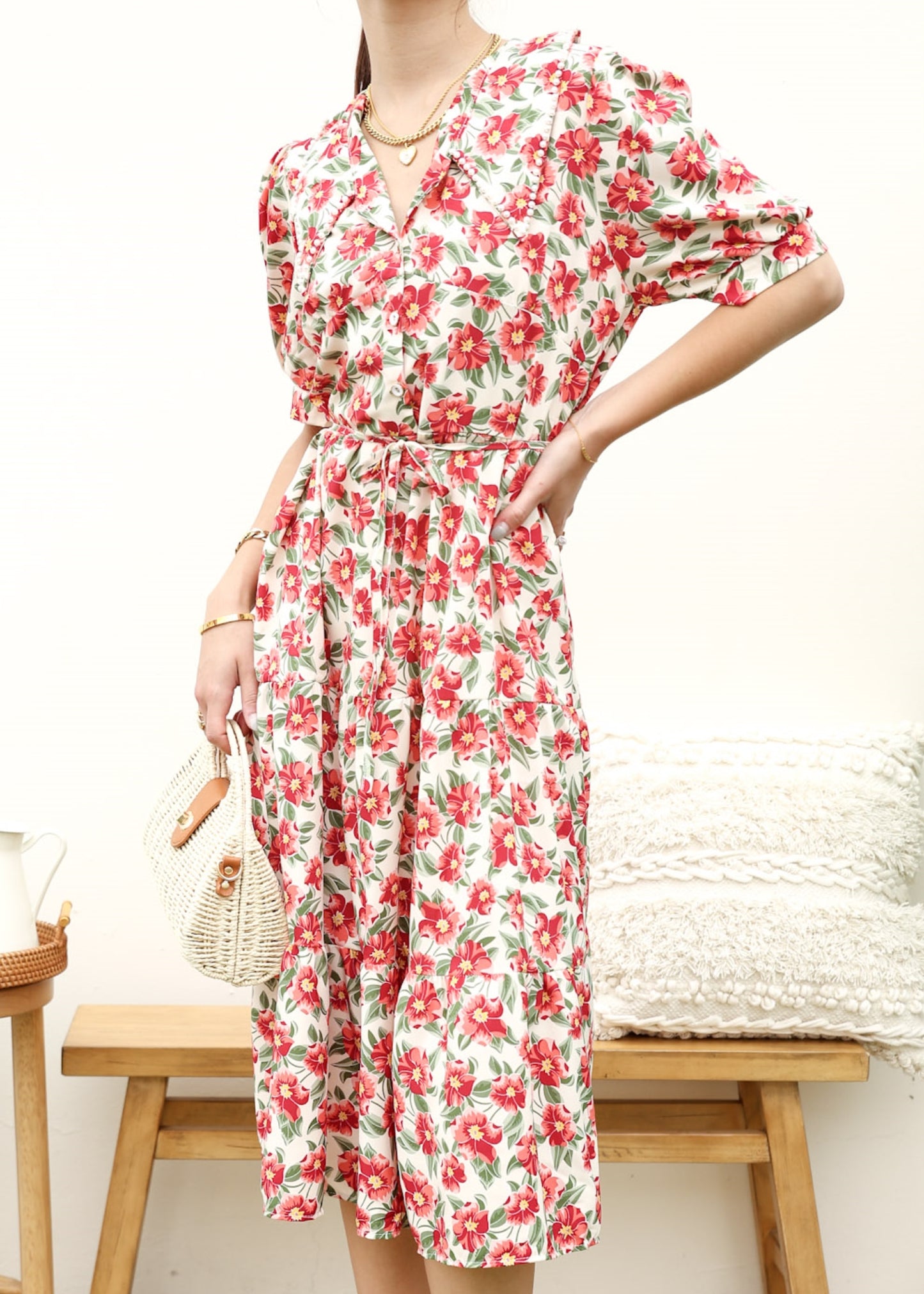 Romantic Floral Print Collared Dress