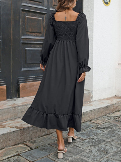Vestido midi fruncido con escote cuadrado 