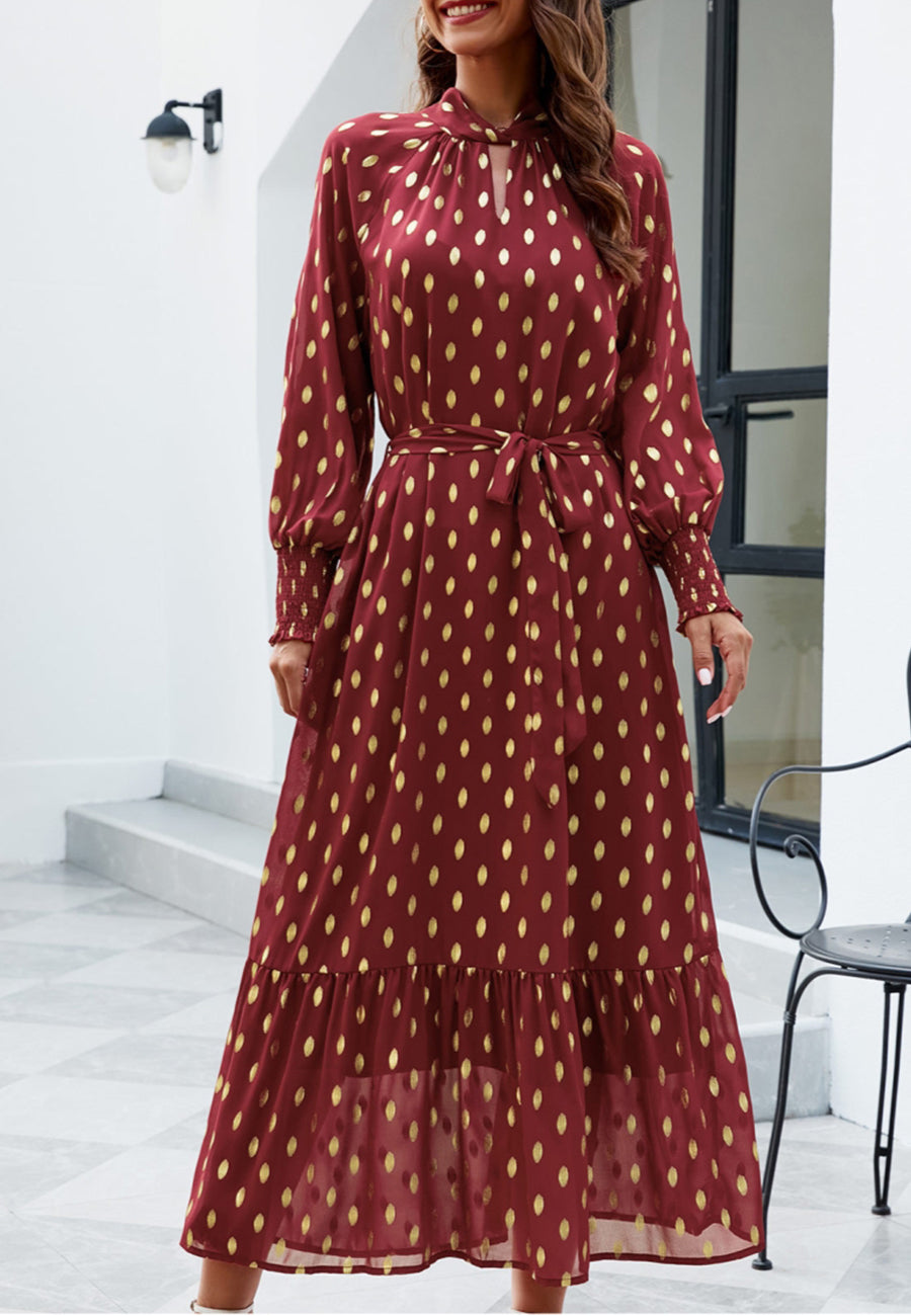 Vestido largo de manga larga con estampado de lunares 