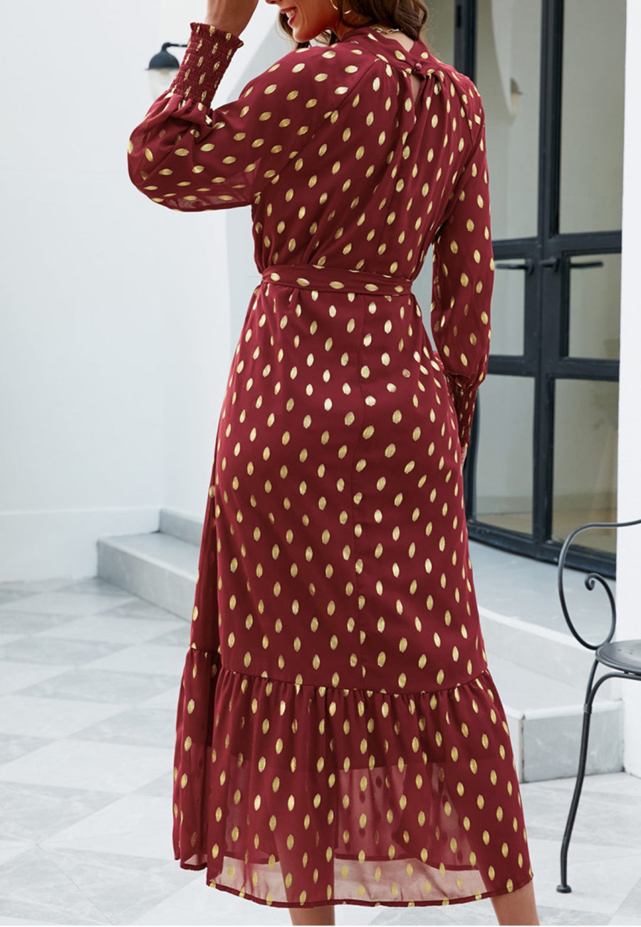 Vestido largo de manga larga con estampado de lunares 