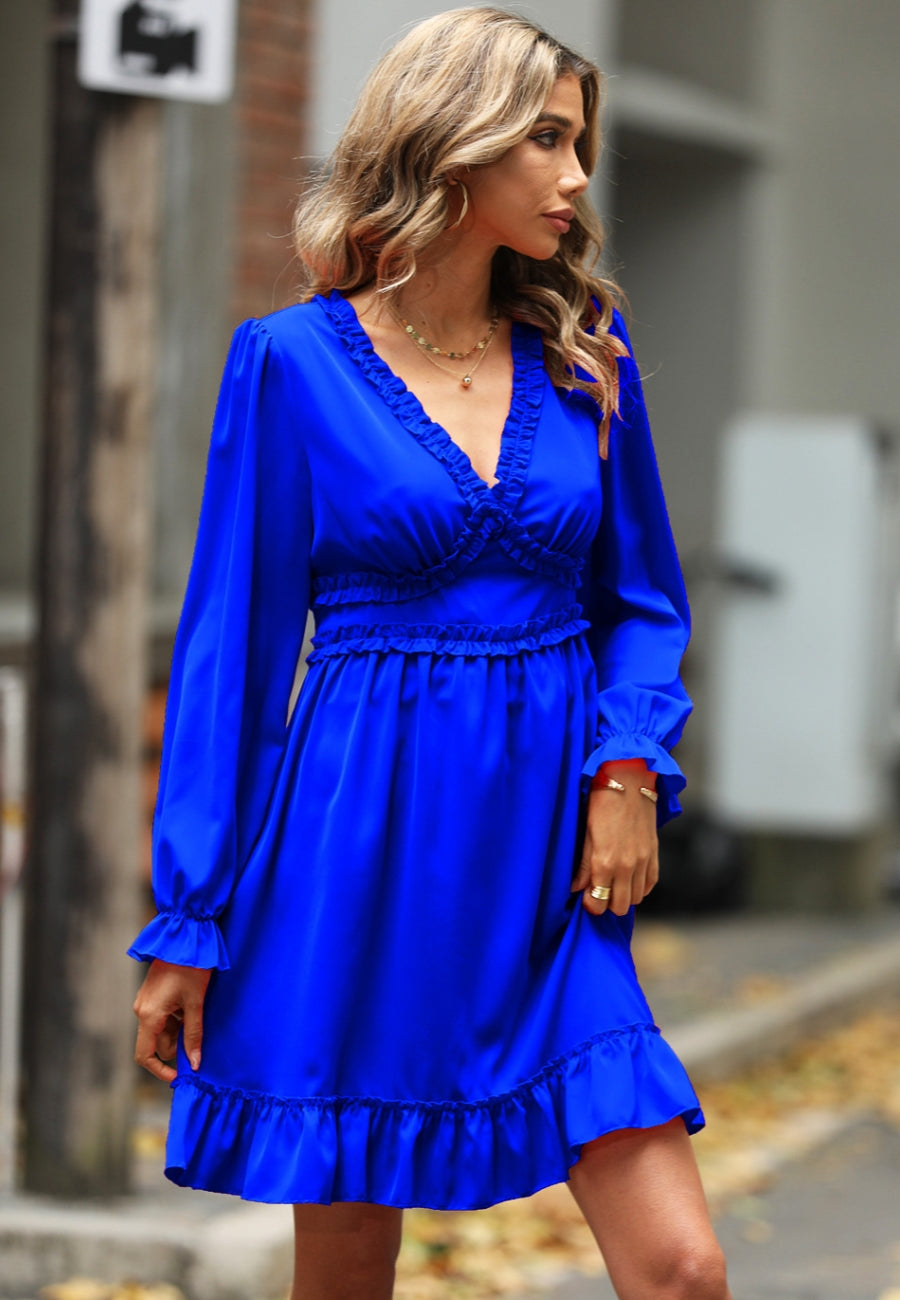 Vestido de encaje con escote en V y volantes 