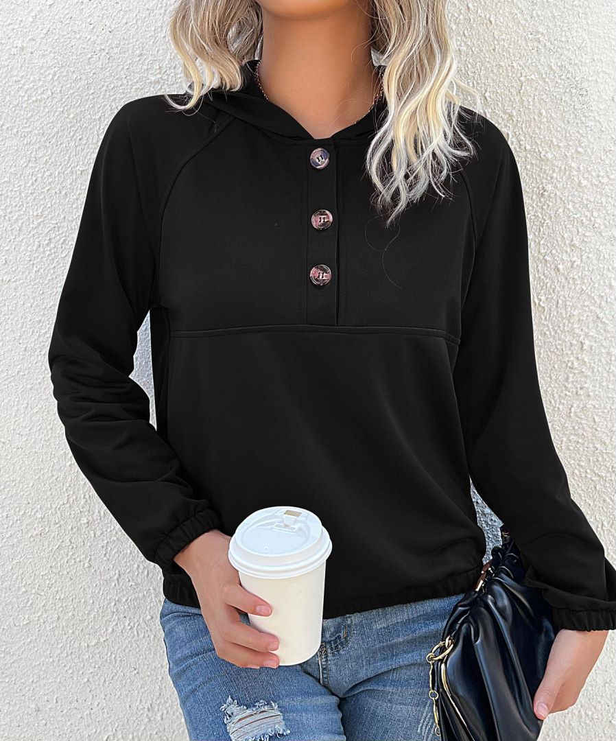 Sudadera con capucha y medio botón 