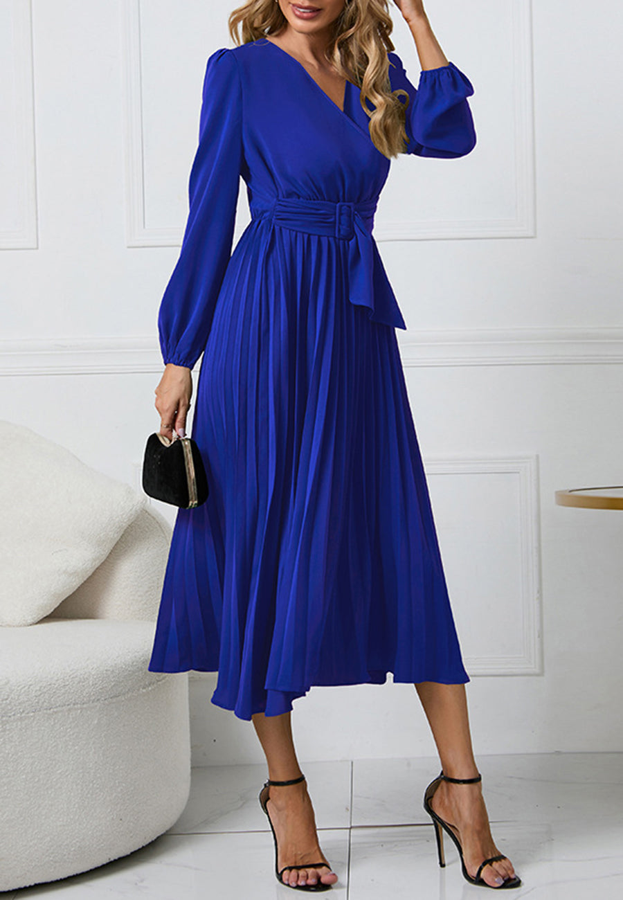 Vestido con cinturón y escote cruzado