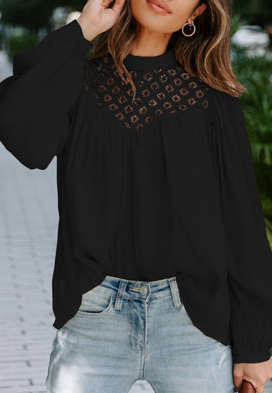 Blusa con mangas de obispo y detalle de encaje 