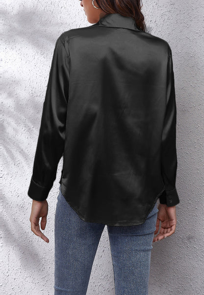 Blusa clásica de satén con botones 