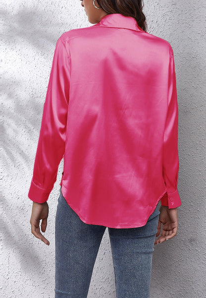 Blusa clásica de satén con botones 