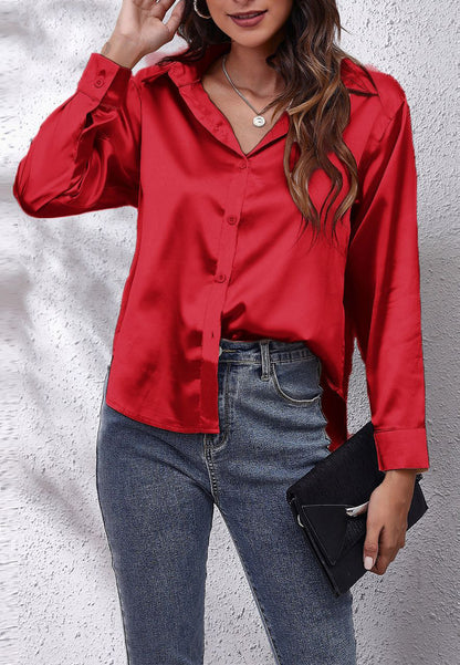 Blusa clásica de satén con botones 