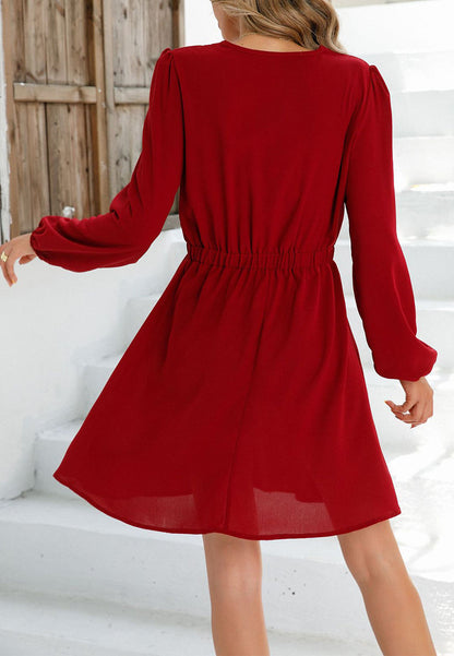 Vestido con escote en V y ribete de crochet