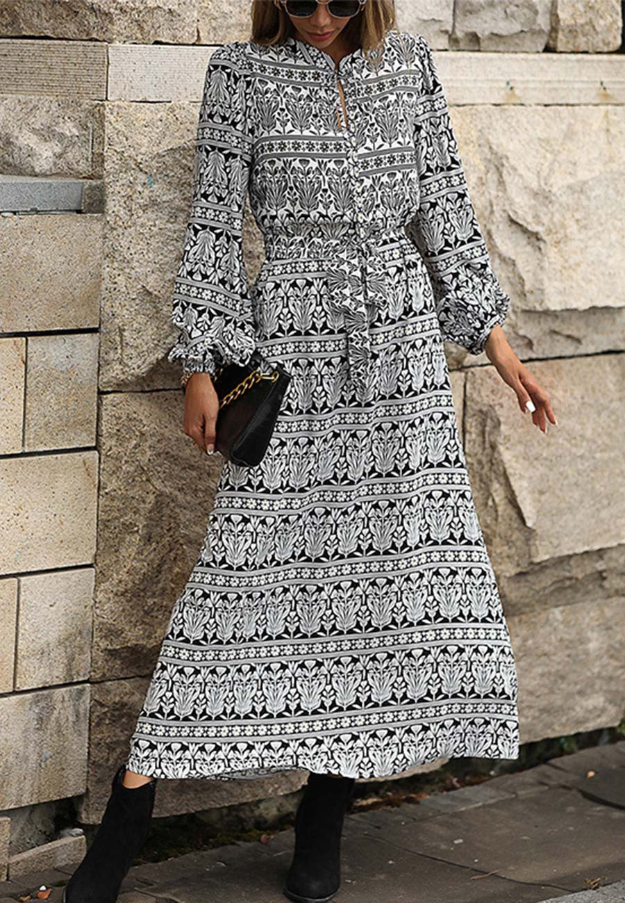 Vestido floral geométrico con abertura en la parte delantera