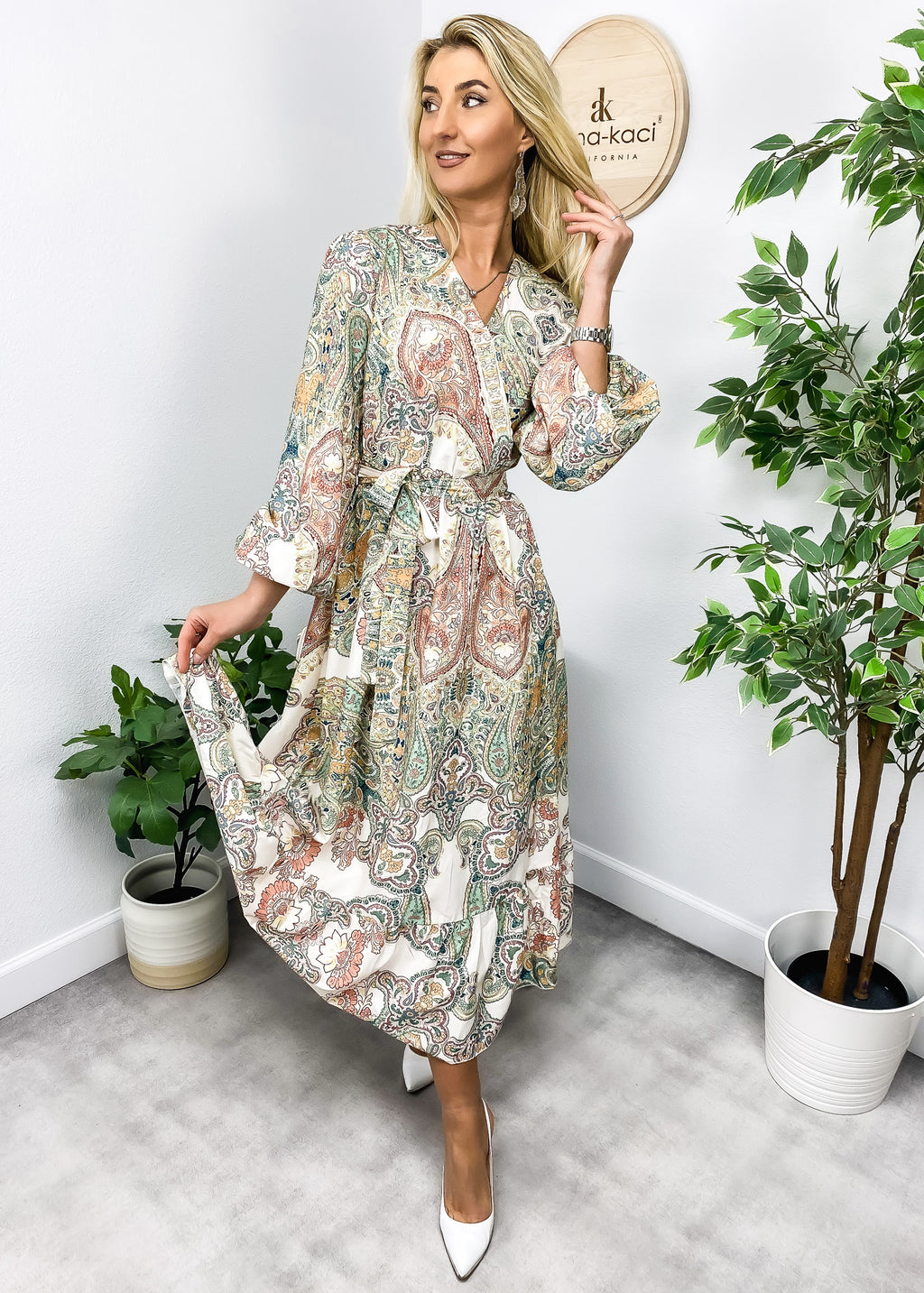 Vestido cruzado con estampado de cachemira multicolor