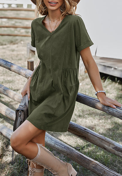 Vestido con escote en V y detalle fruncido