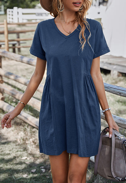 Vestido con escote en V y detalle fruncido