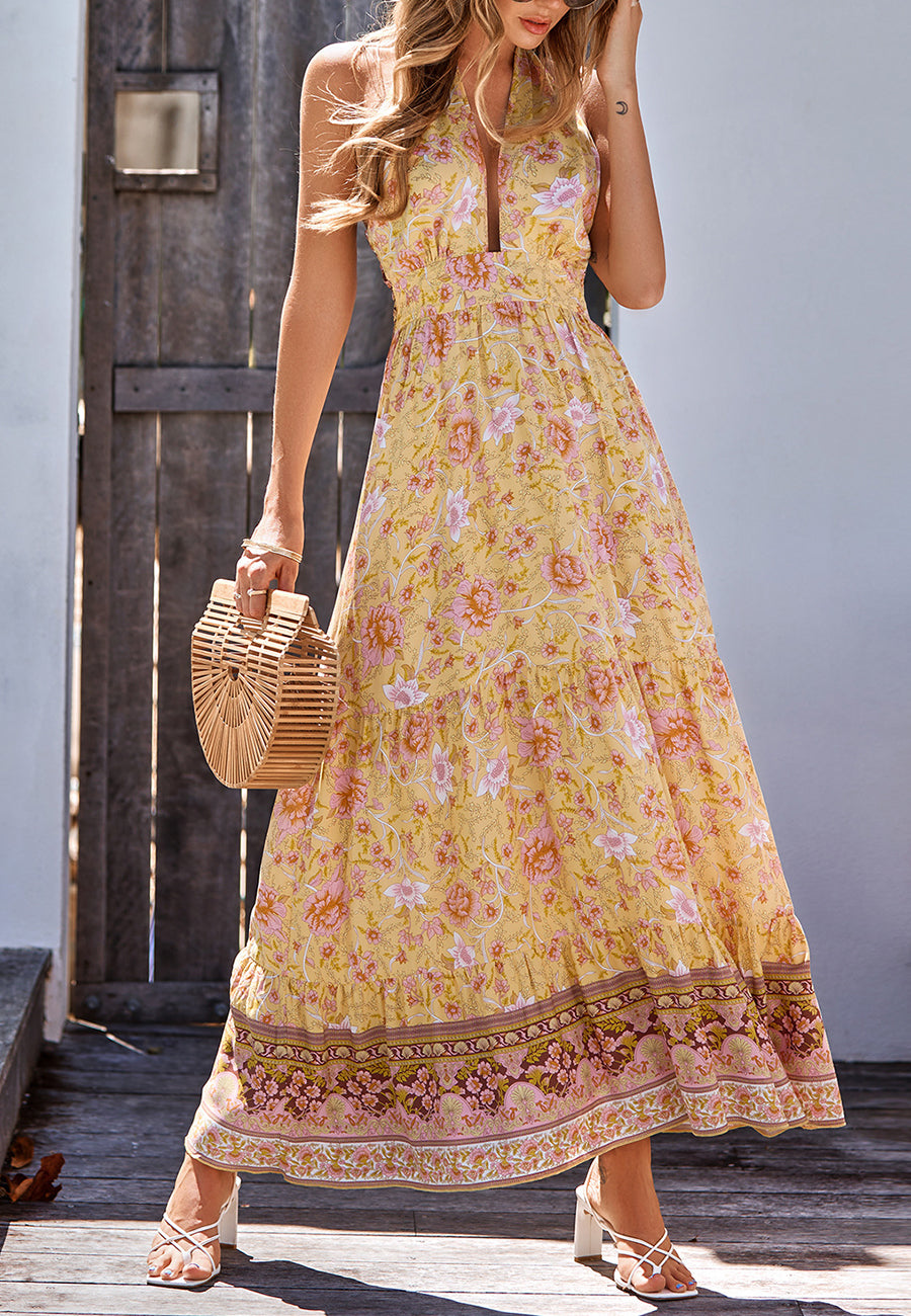 Vestido de verano con cuello halter y estampado floral 