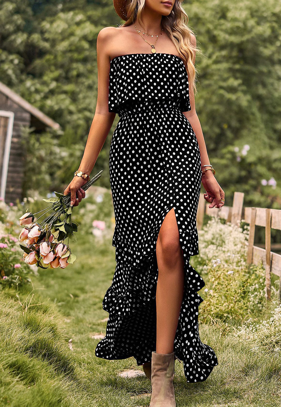 Vestido largo con volantes y lunares