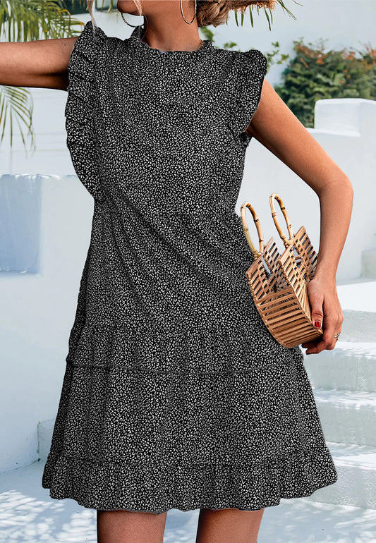 Vestido con detalle de volante y estampado de leopardo