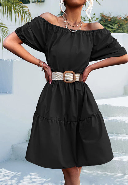 Vestido clásico con cuello redondo y mangas abullonadas 
