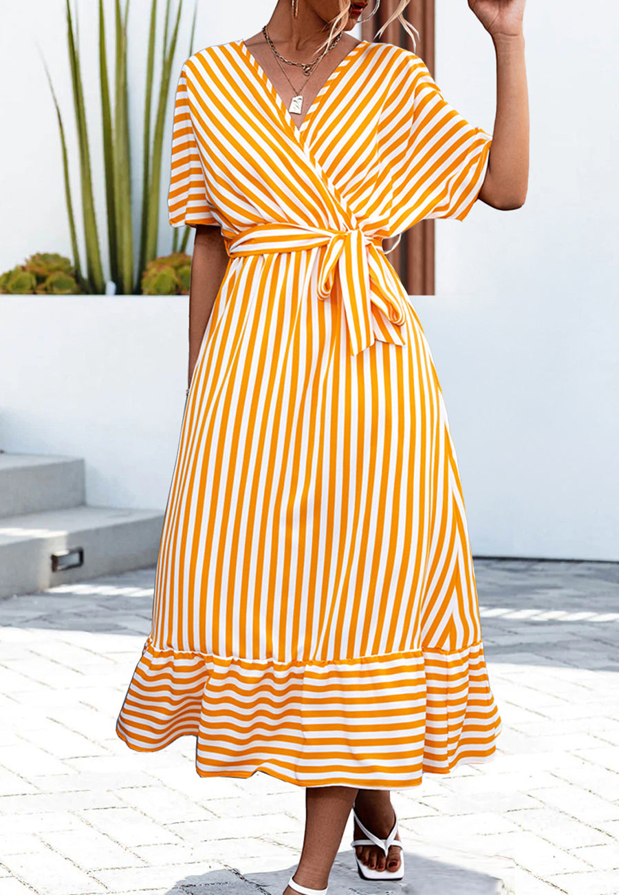 Vestido con cuello cruzado y estampado de rayas 