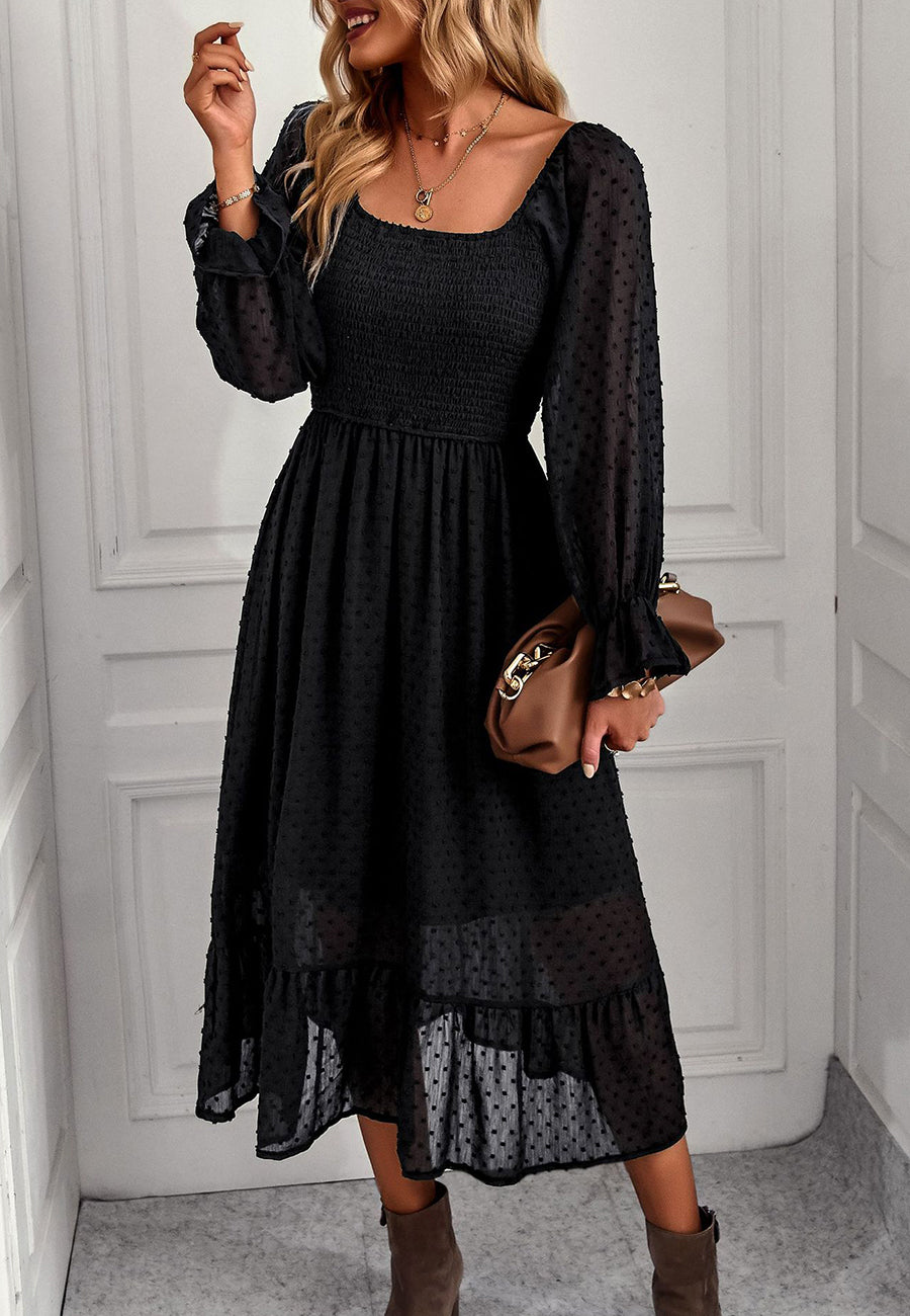 Vestido midi de lunares suizos con escote cuadrado 