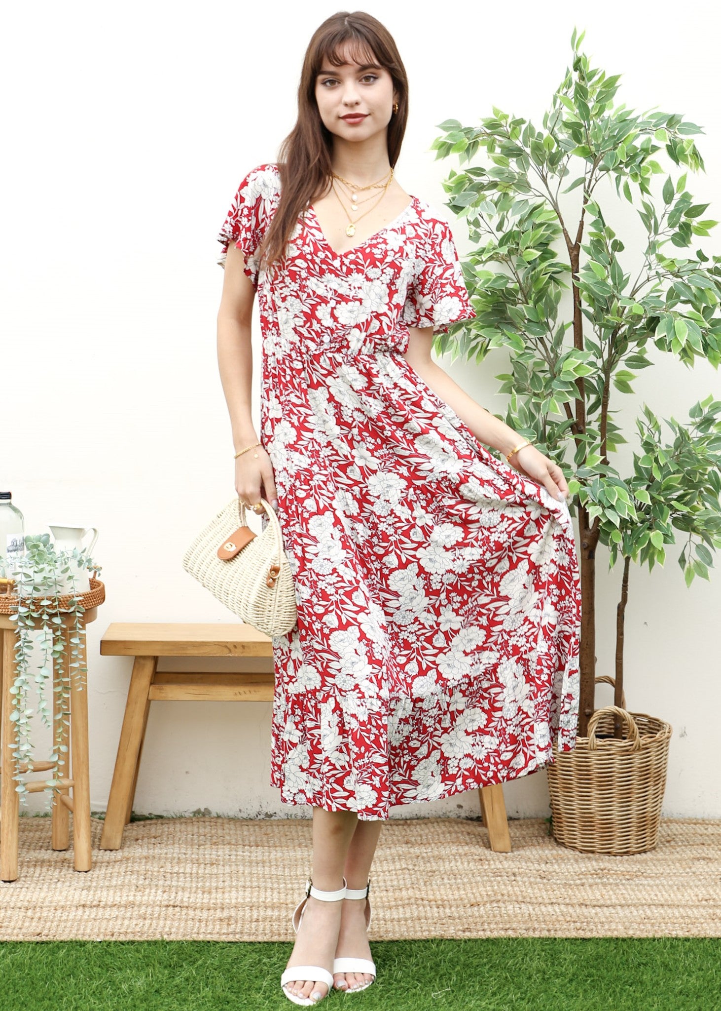 Vestido midi con escote en V y estampado floral 