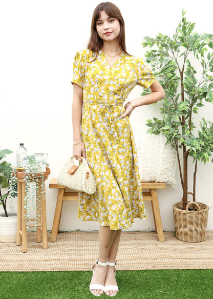 Vestido cruzado cruzado con estampado floral 