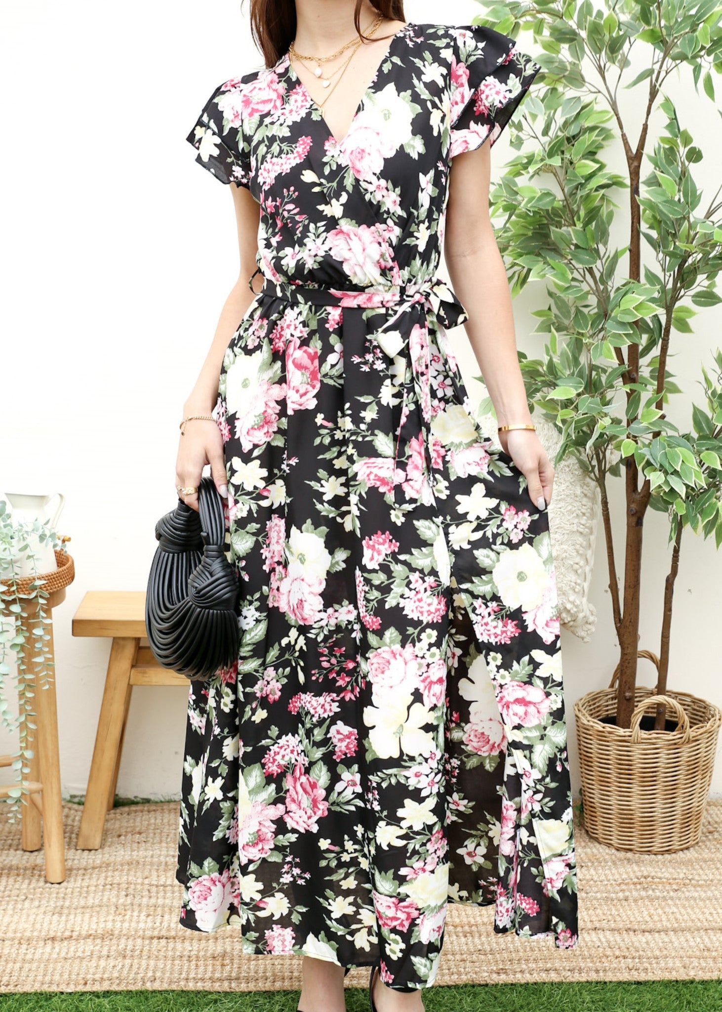 Vestido largo con mangas escalonadas y estampado floral 