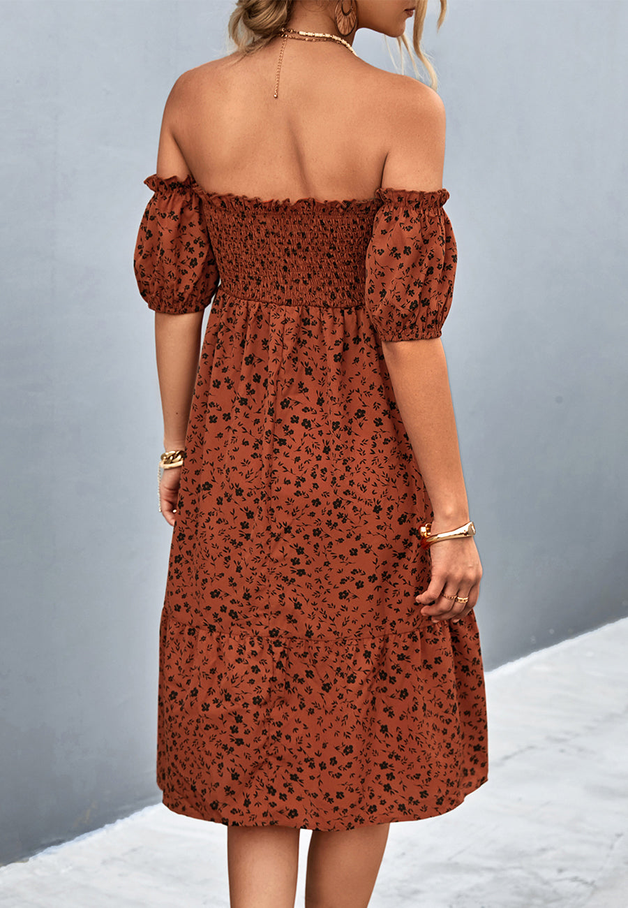 Vestido floral con hombros descubiertos y mangas abullonadas
