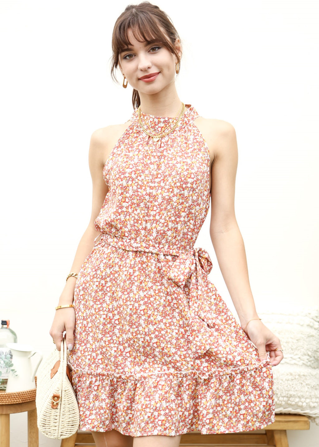 Vestido con escote en forma de cerradura y estampado floral 