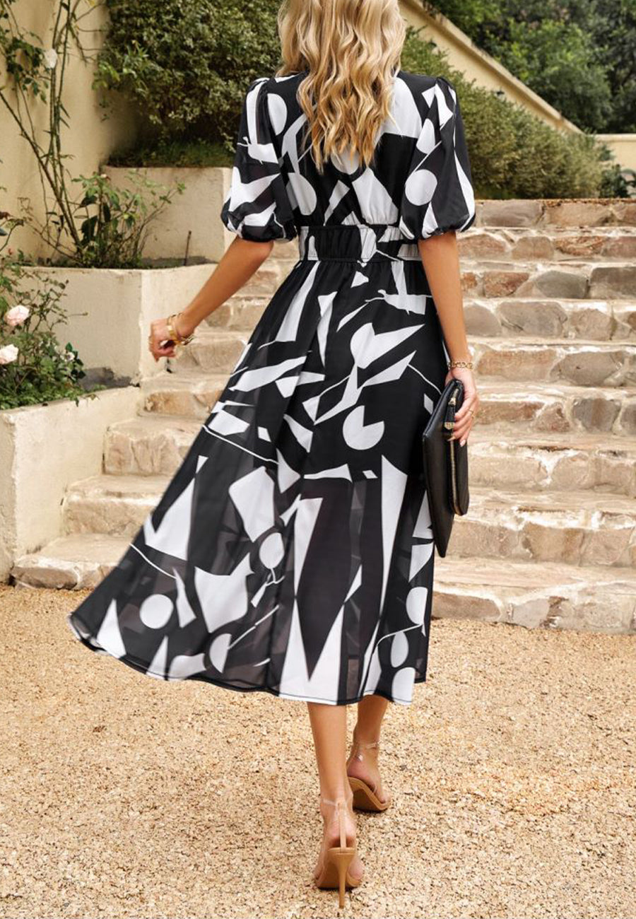 Vestido abullonado estampado con escote pronunciado