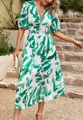 Vestido abullonado estampado con escote pronunciado