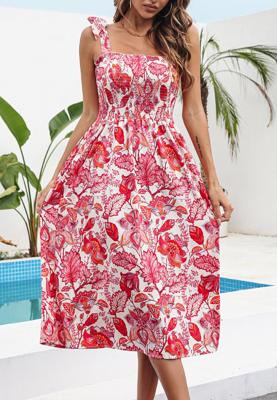 Vestido de verano con cuello recto y lazo en los hombros