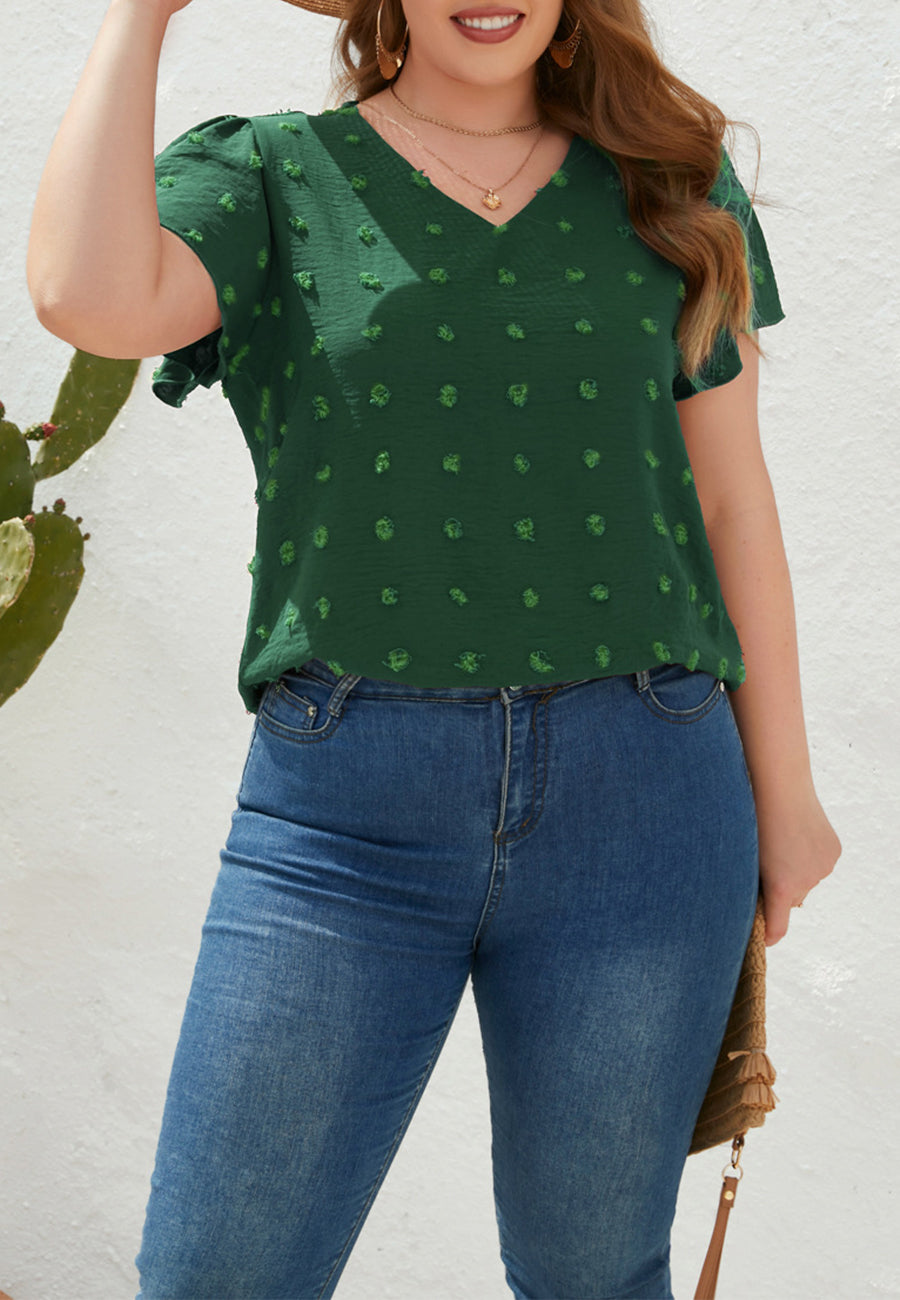 Blusa de lunares suizos con cuello en V y talla grande