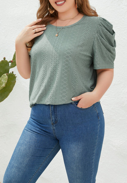 Camisa con ojales y mangas fruncidas de talla grande