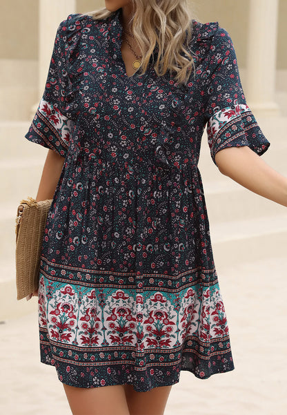 Vestido bohemio con estampado floral y volantes en la parte delantera