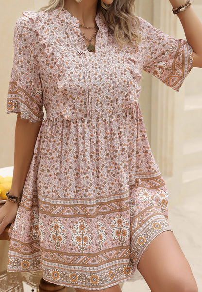 Vestido bohemio con estampado floral y volantes en la parte delantera