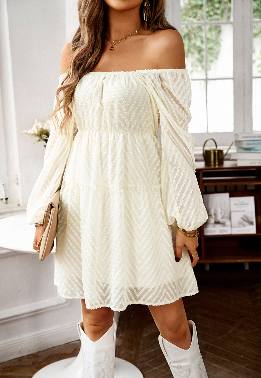 Vestido con escote cuadrado y estampado de chevrones