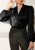 Blusa cruzada con mangas de obispo transparente