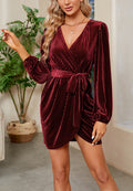 Vestido cruzado de terciopelo texturizado