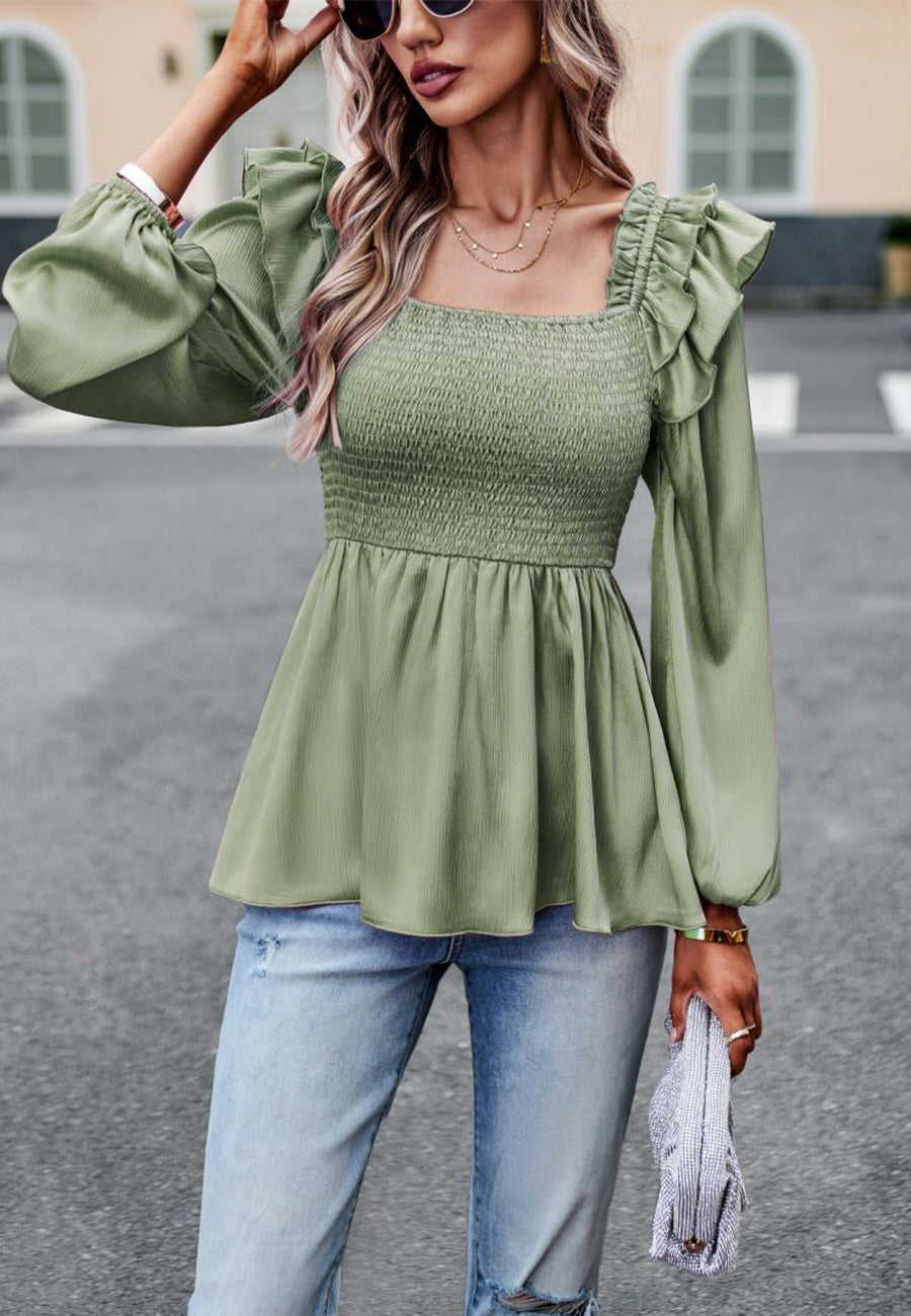 Blusa peplum con hombros con volantes