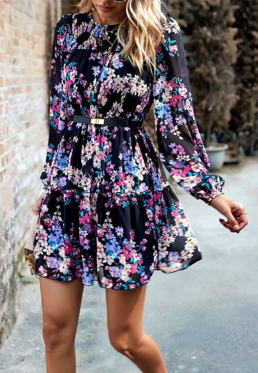 Vestido con cuello fruncido y estampado floral