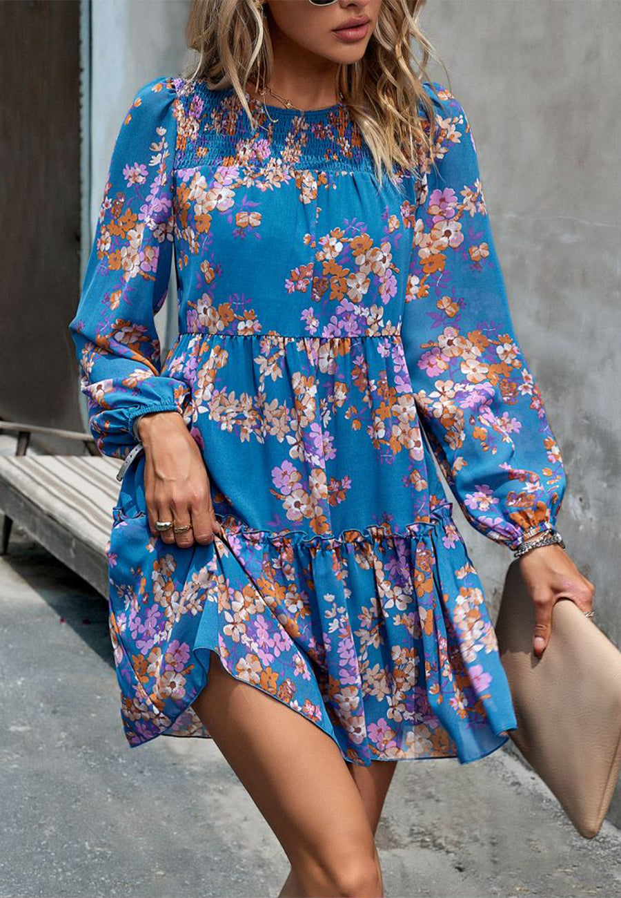 Vestido con cuello fruncido y estampado floral
