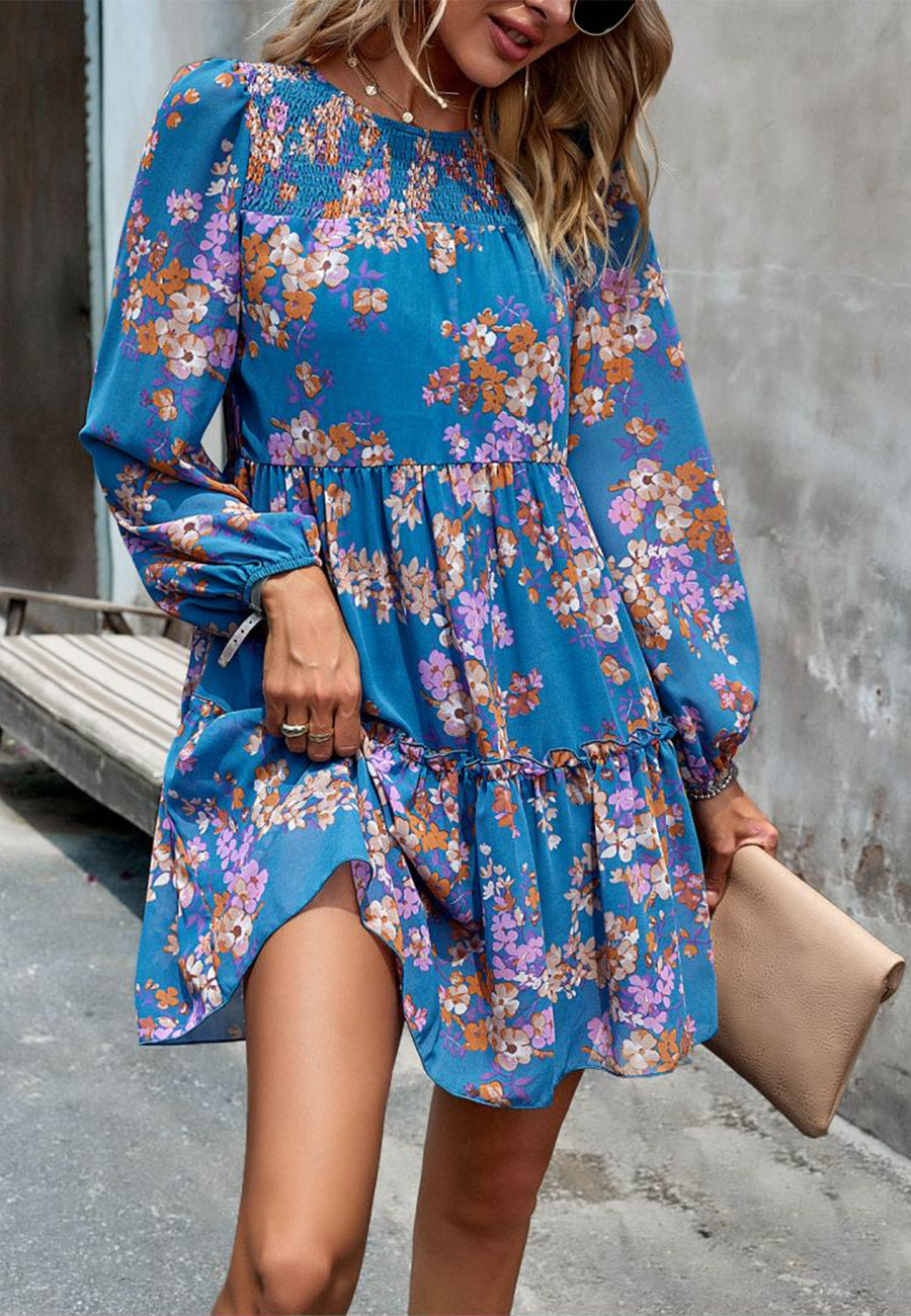 Vestido con cuello fruncido y estampado floral