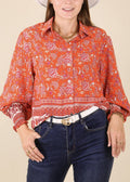 Camisa con cuello y estampado floral oriental
